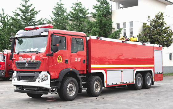 Sinotruk HOWO 21T Spuma d'acqua Combate incendi Buon prezzo Camion Veicolo specializzato Cina Produttore